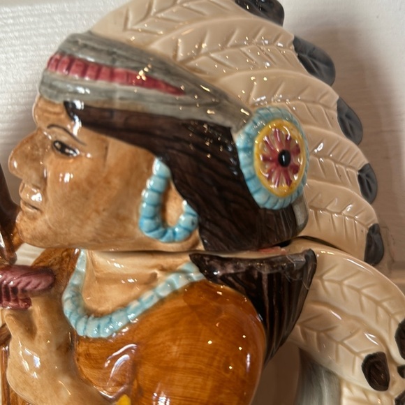 Vintage Omni Bus Native American Muticolored 32 oz. Teapot - Picture 3 of 13